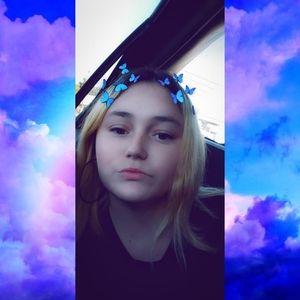 Meet your Posher, Brittney